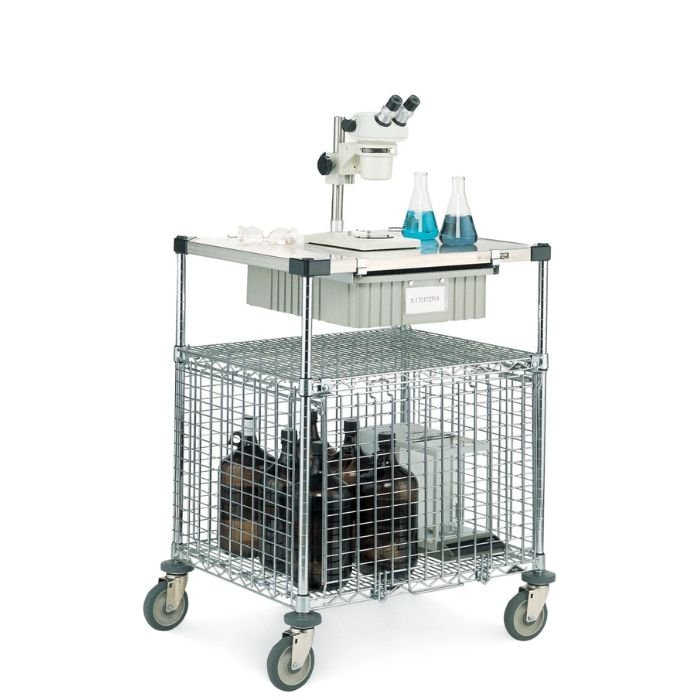 El carrito de seguridad Metro SECMLAB Super Erecta está diseñado para el resguardo y transporte controlado de materiales sensibles en laboratorio.